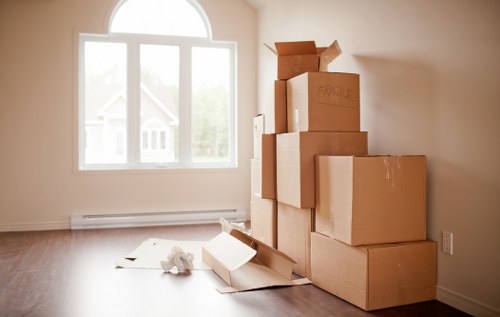 Local removals vehicle suited to small moves in Roehampton